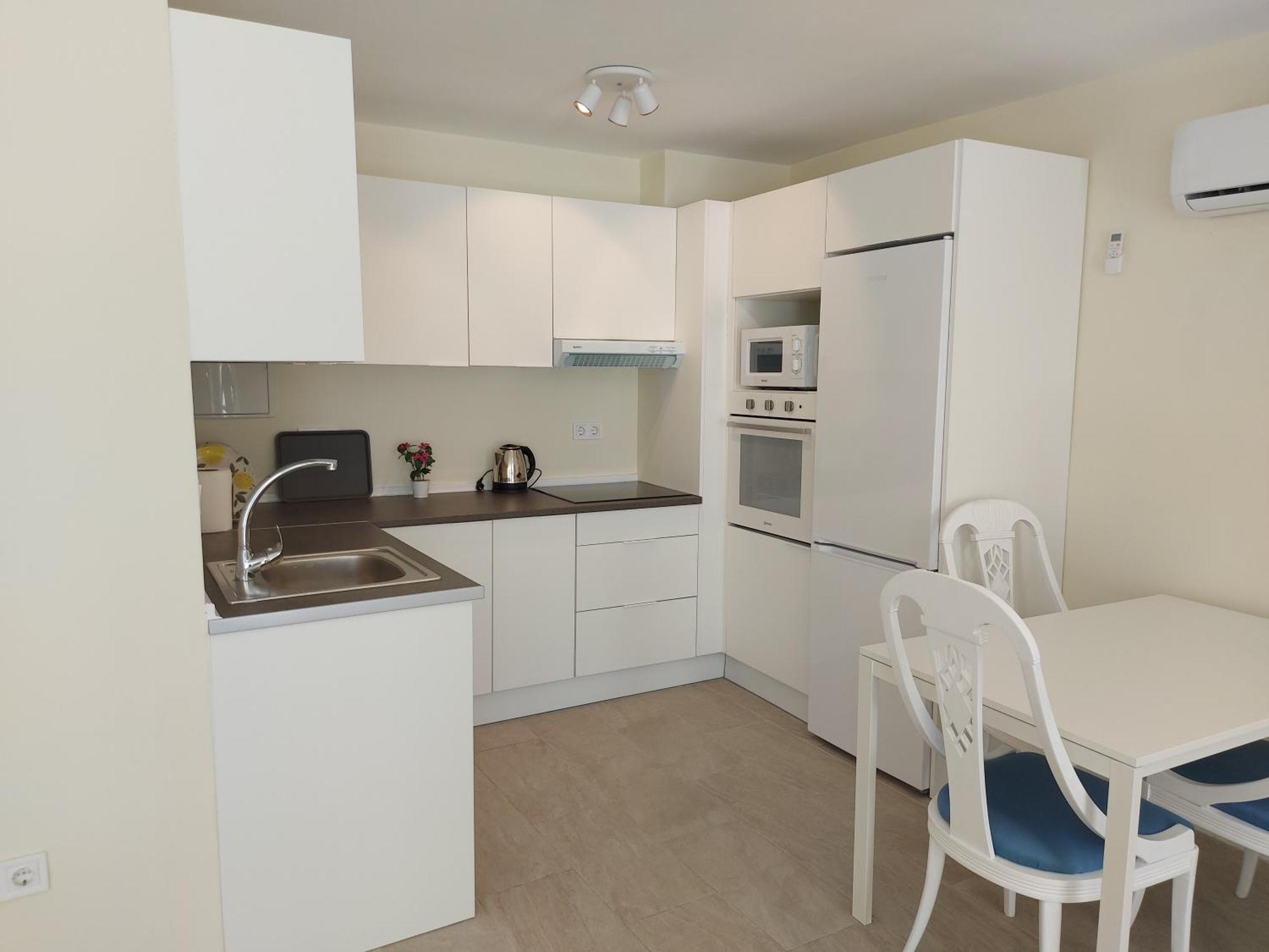 Estudio Luminoso En Puerto Marina Benalmádena Exteriér fotografie